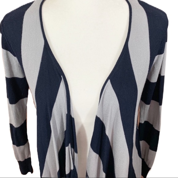 Barney’s Gray/Blue Stripe Handkerchief Cardigan - Picture 4 of 9